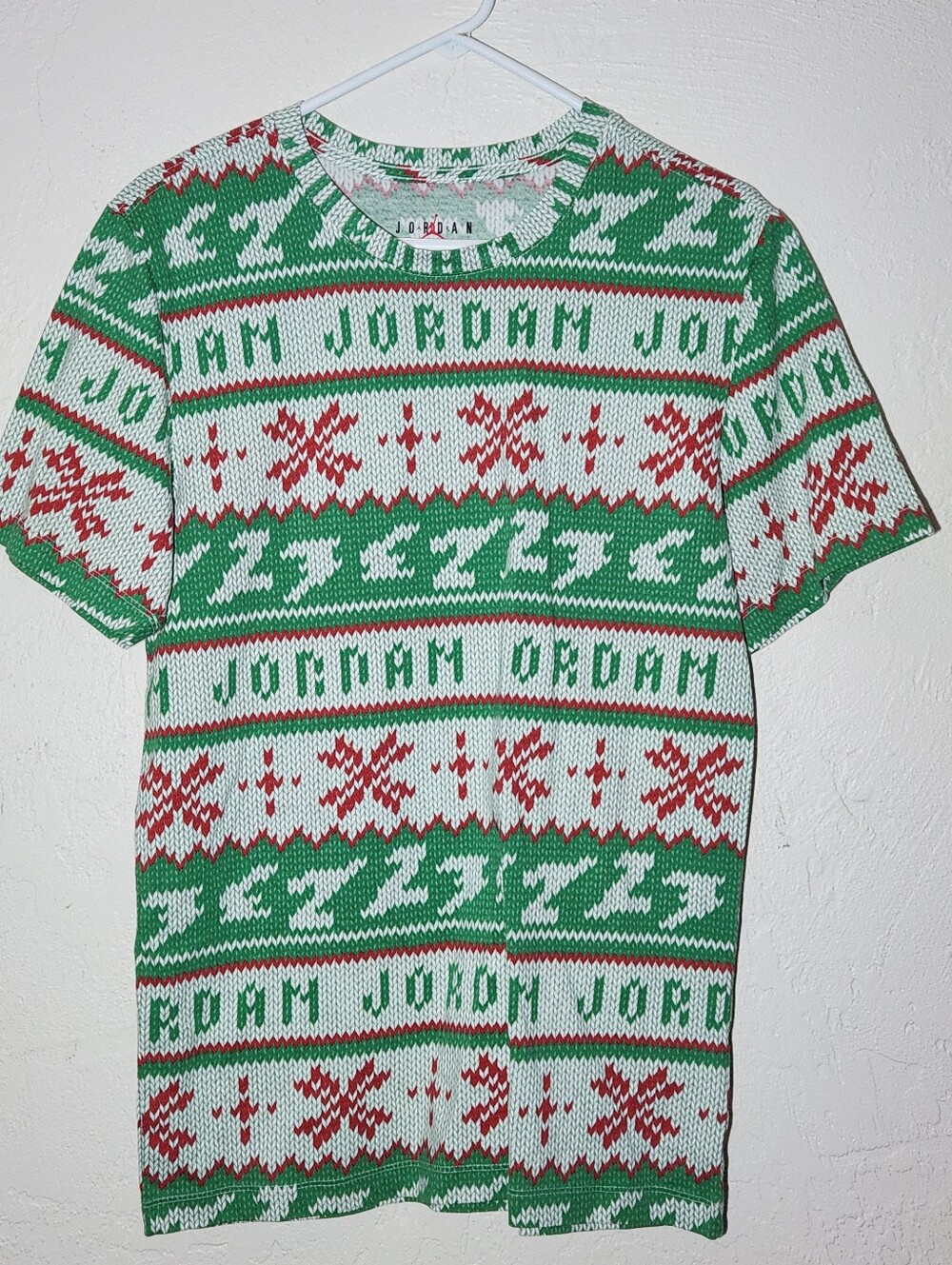 EUC Jordan Mens Size Small Ugly Sweater Tee Festive Crewneck Short Sleeve Shirt